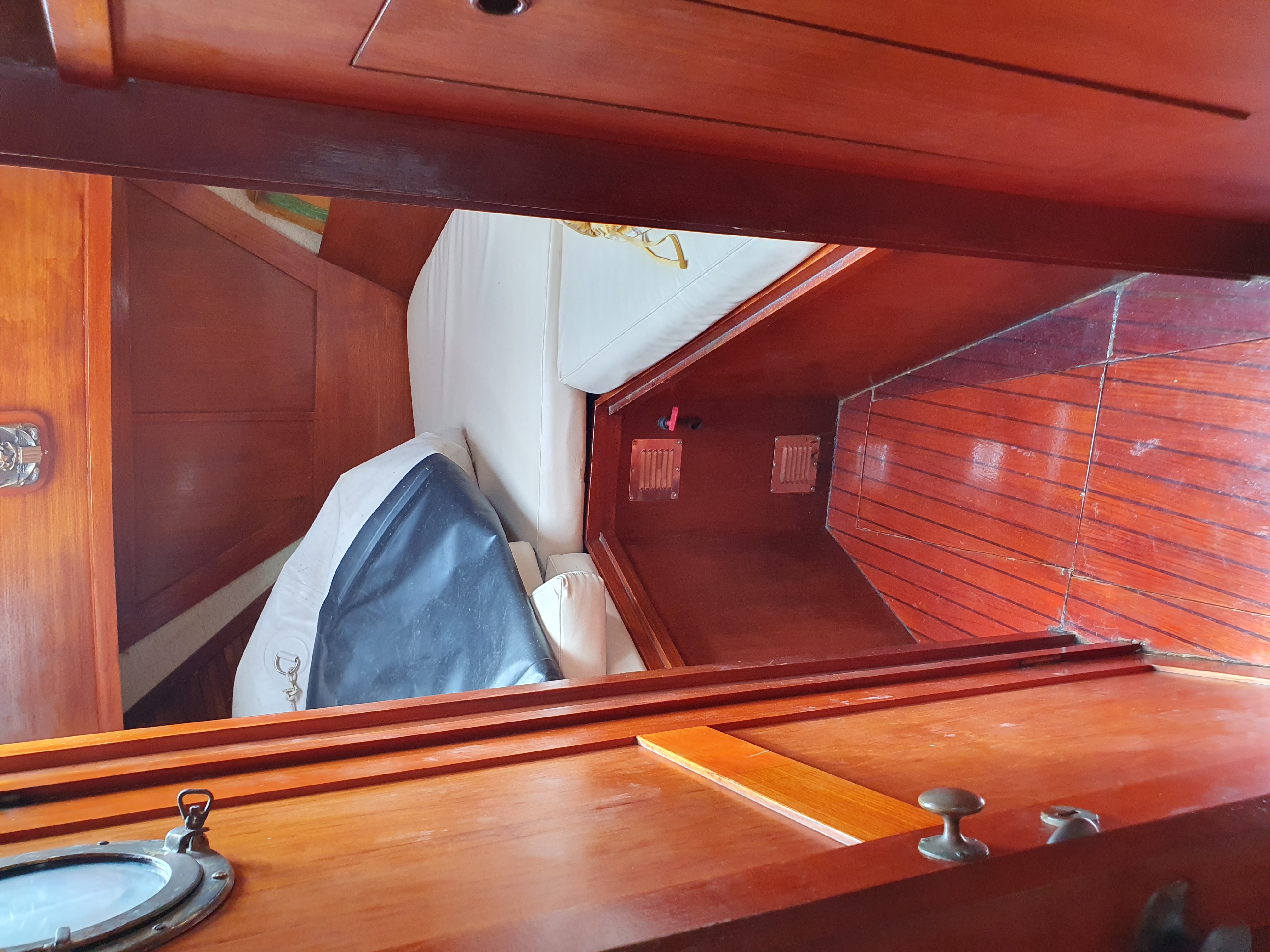 slider 23 Siltala Yachts Nauticat 33